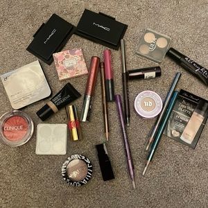 FREE surprise gift with every purchase!